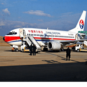 建三江机场空运航空快运业稳步发展的原因是什么？